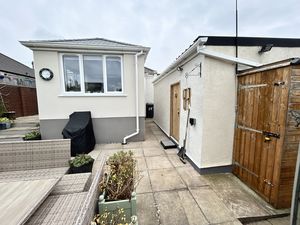 Photo 29- click for photo gallery